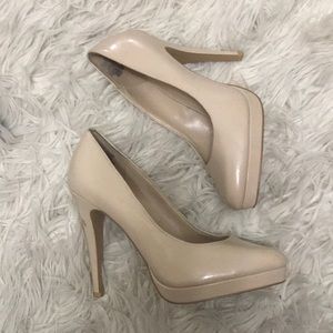Nude Patent Pumps